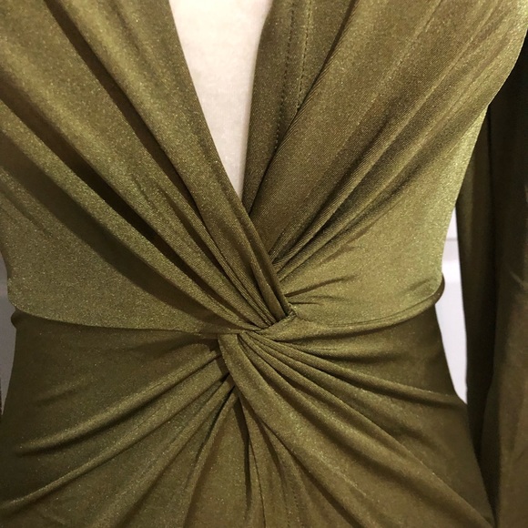 ❣️50%Off❣️ Twisted V Plunge Dress - Picture 9 of 11